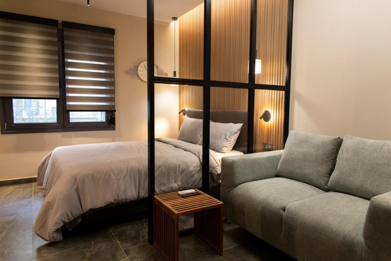 Modern Studio 2 In Veria Center, Near Elia Square ภายนอก รูปภาพ