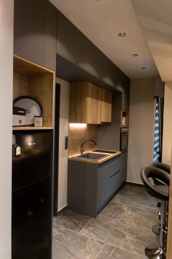 Modern Studio 2 In Veria Center, Near Elia Square ภายนอก รูปภาพ