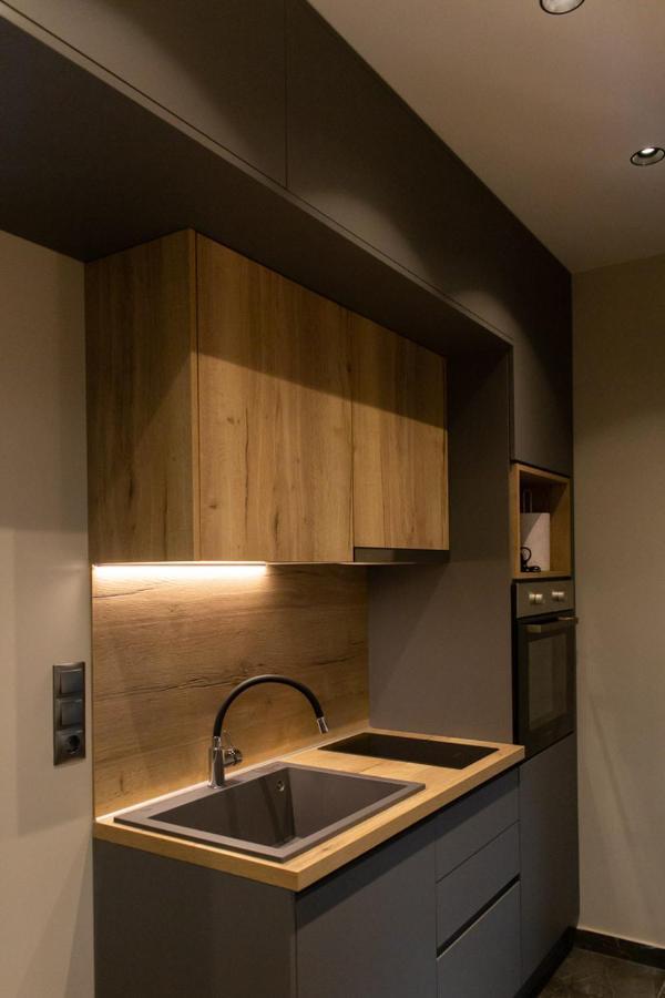Modern Studio 2 In Veria Center, Near Elia Square ภายนอก รูปภาพ